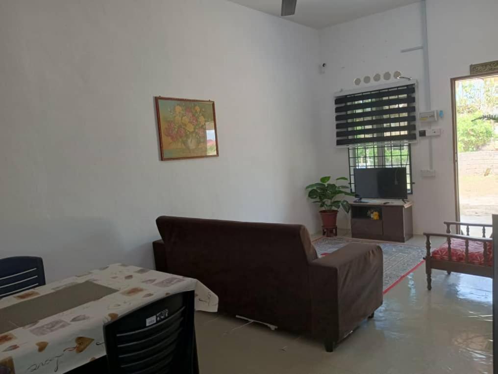 Homestay Lembah Tambunan Kampong Nail Ngoại thất bức ảnh